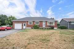 208 NIAGARA Street, London East, ON, exterior