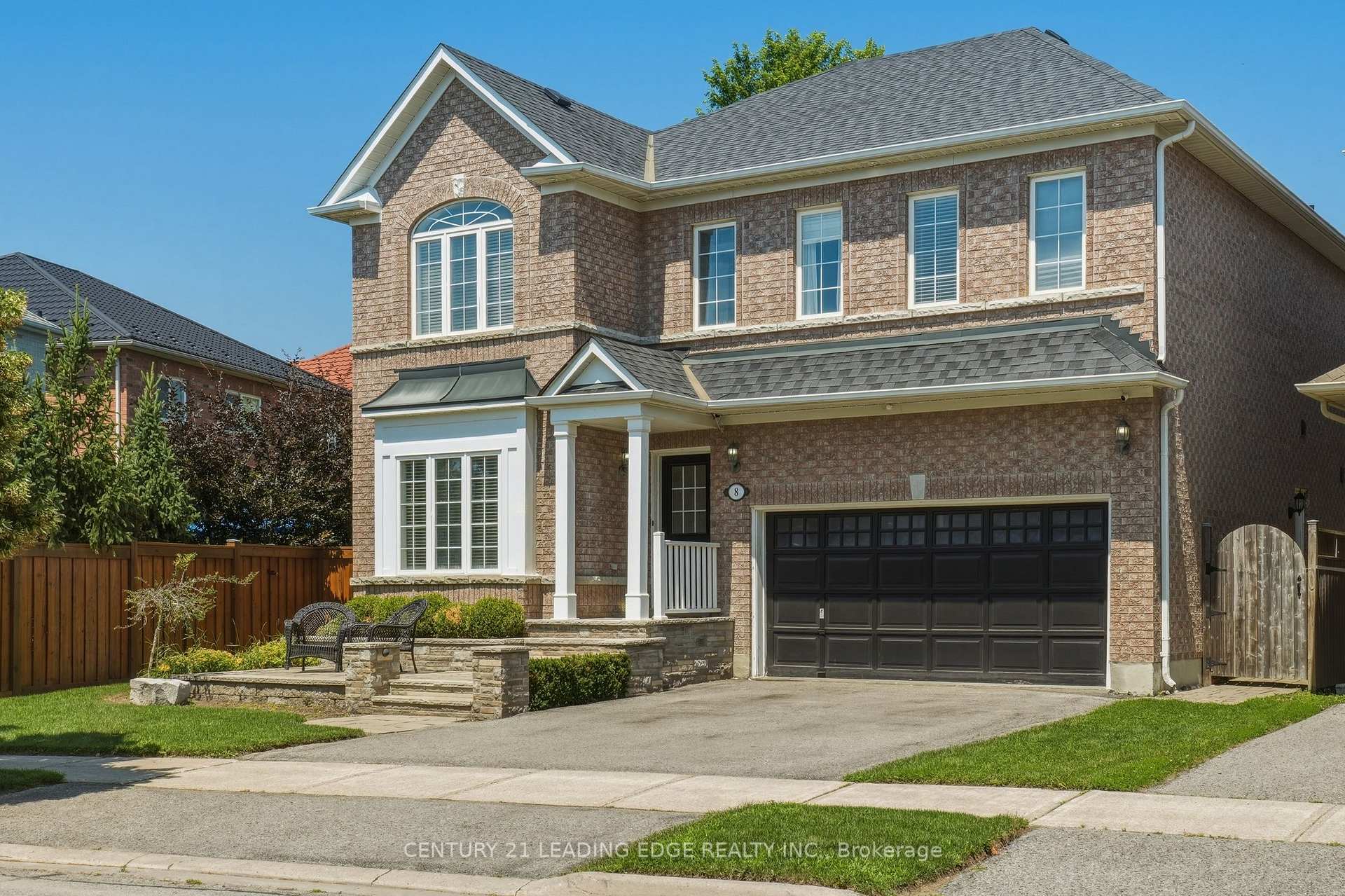 8 Haverhill Terrace, Aurora, ON, exterior