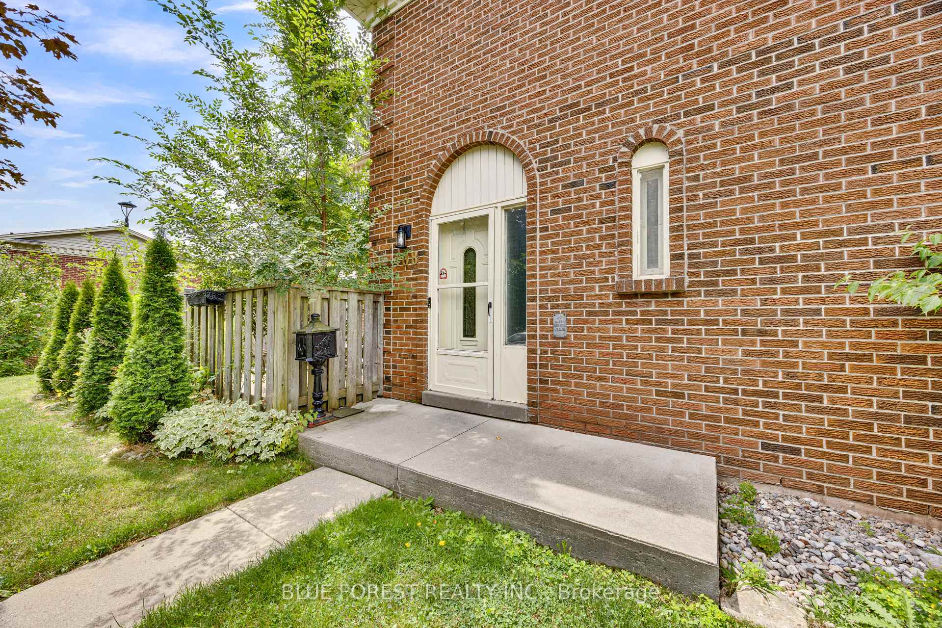28 - 408 Homestead Court, London North, ON, exterior