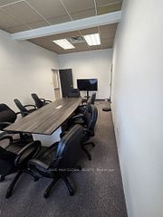 302 - 1601 River Road E, Kitchener, ON, exterior