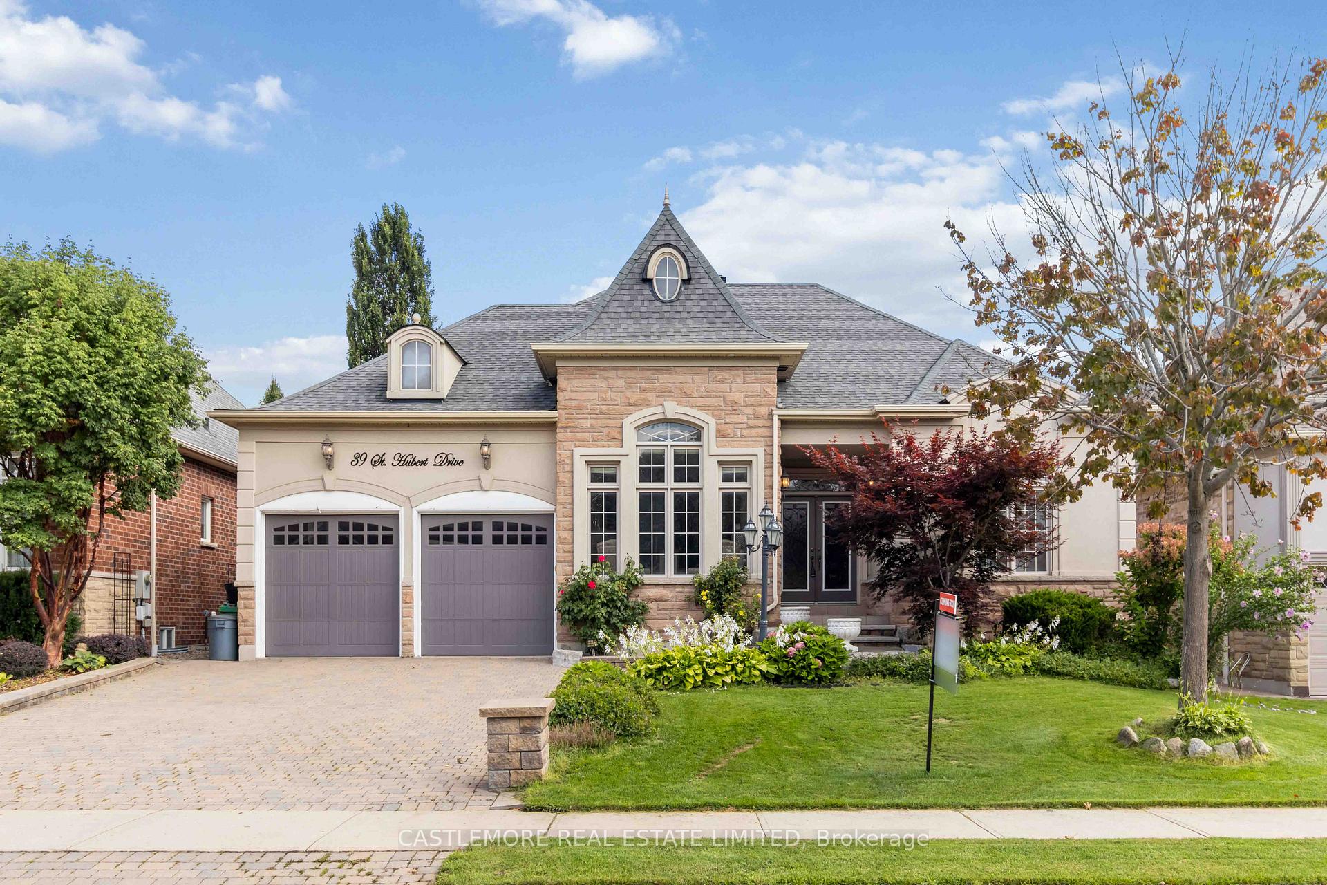 39 Saint Hubert Drive, Brampton, ON, exterior