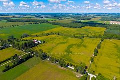 10072 Argyle Street, North Middlesex, ON, exterior