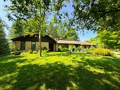 570 Kettleby Road, King, ON, exterior