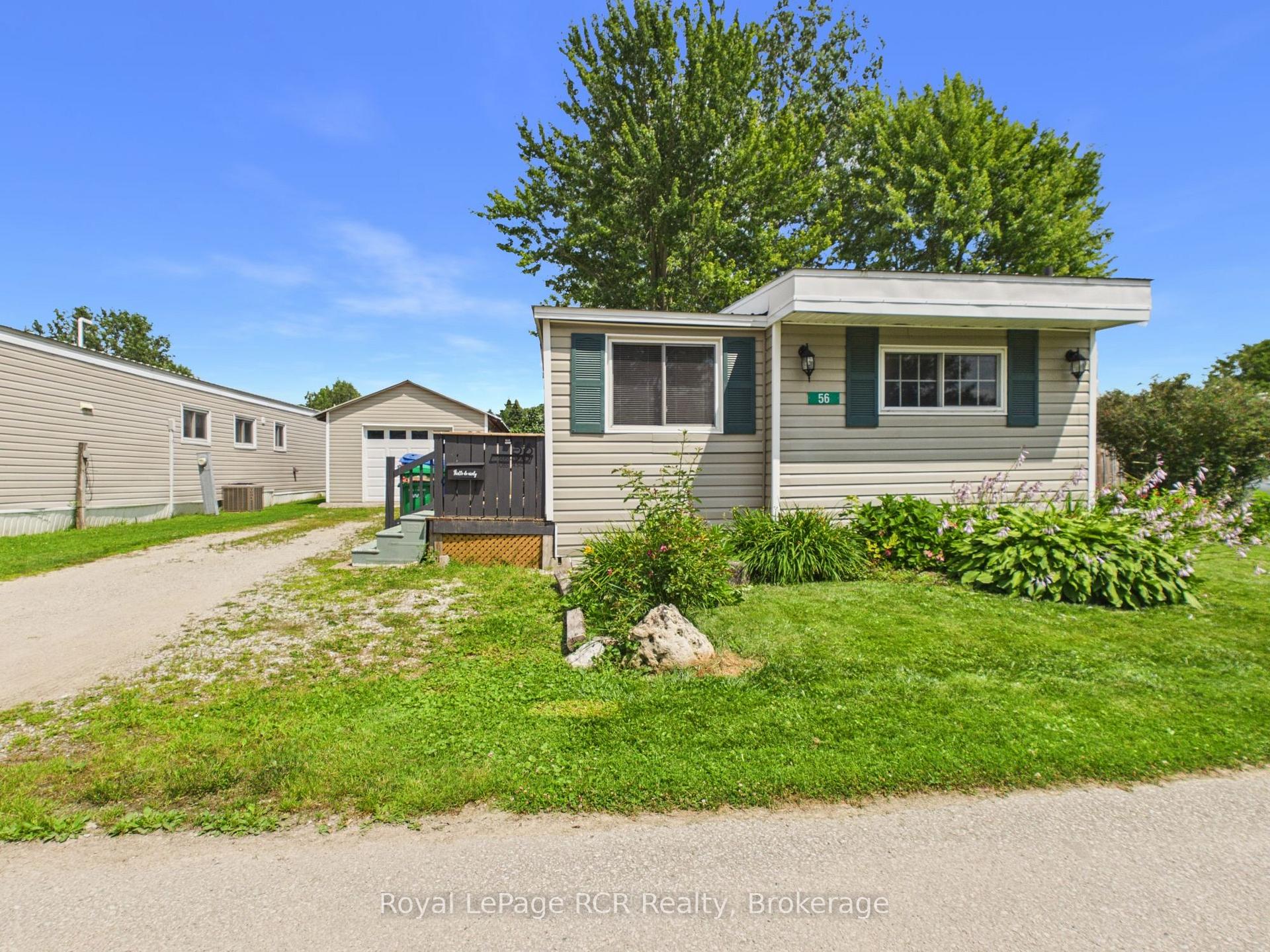 56 Sussex Square, Georgian Bluffs, ON, exterior