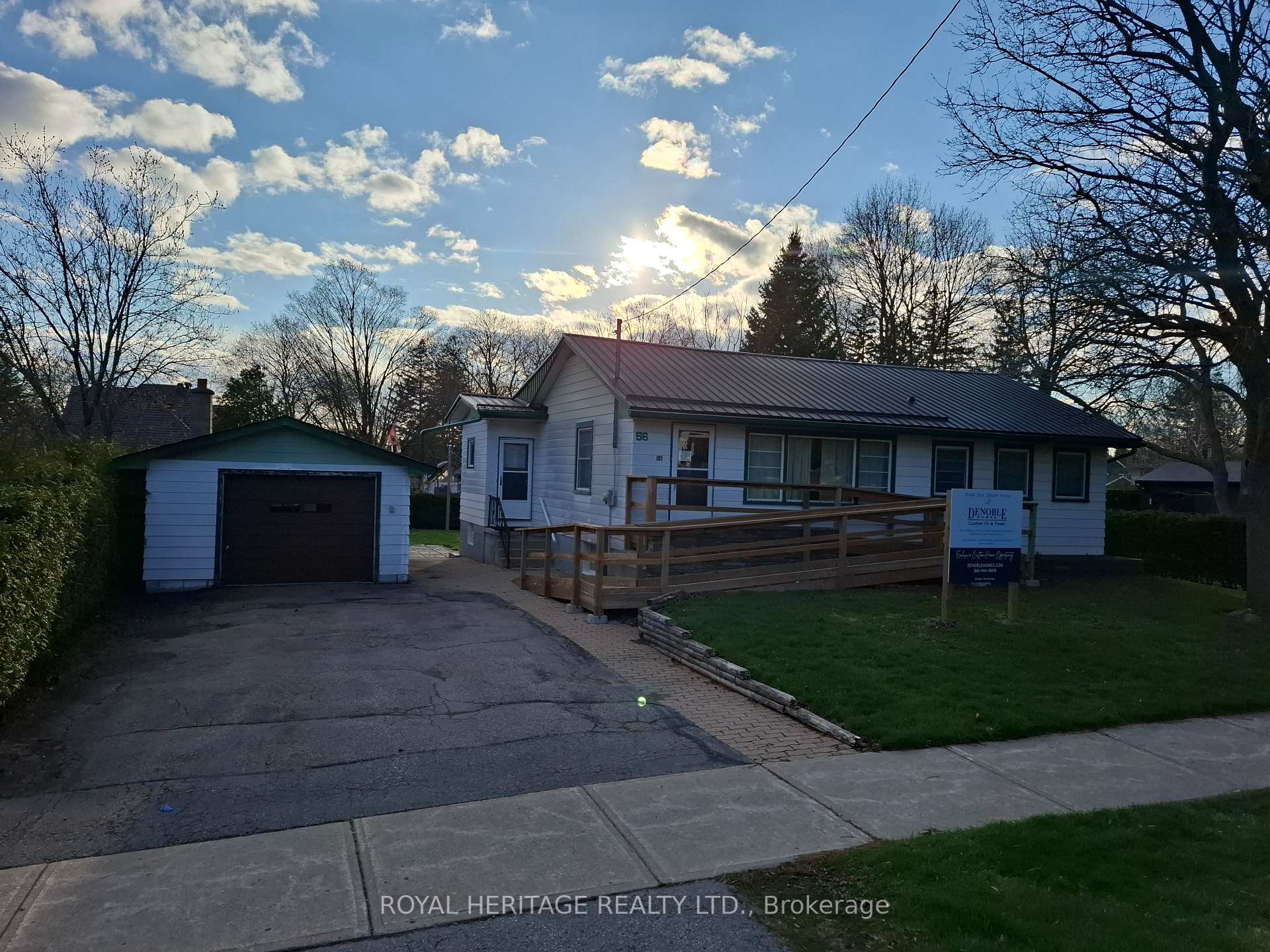 56 Queen Street, Whitby, ON, exterior