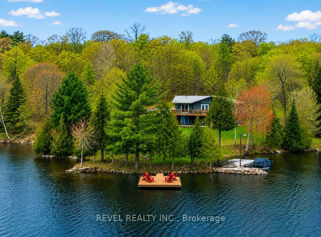 300 Green Lane, Whitestone, ON, exterior