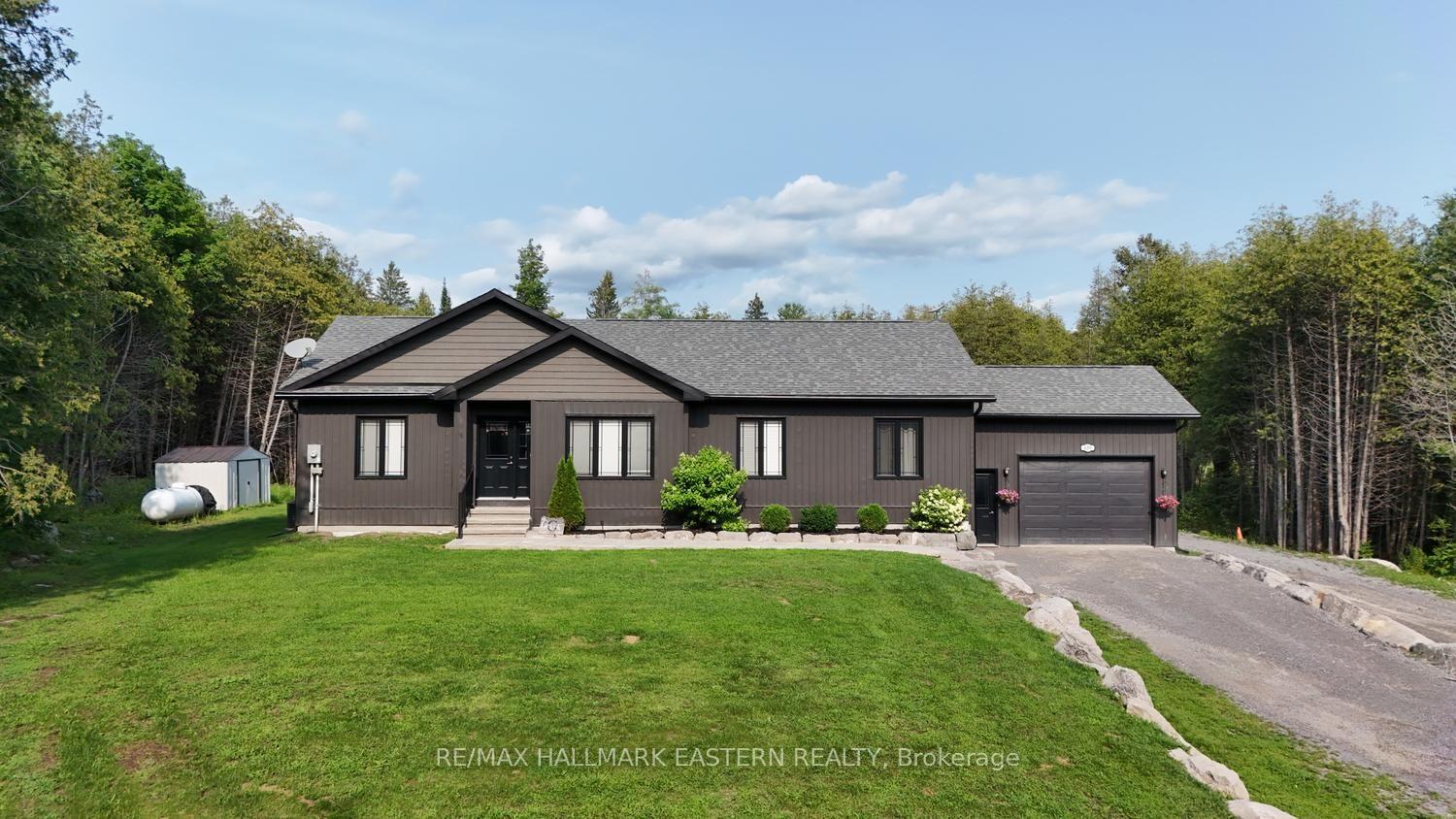 639 8th Line S, Douro-Dummer, ON, exterior