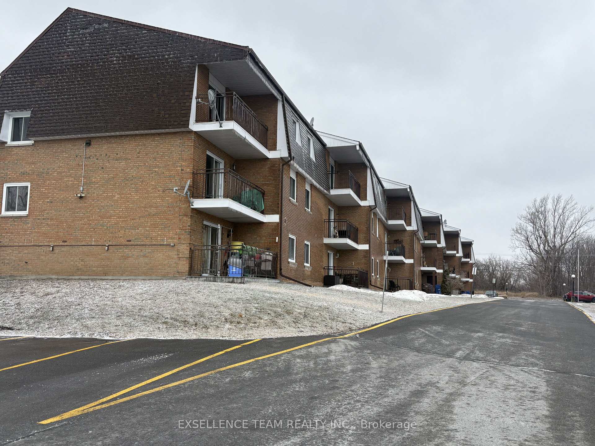 220 Kenyon Street, North Glengarry, ON, exterior