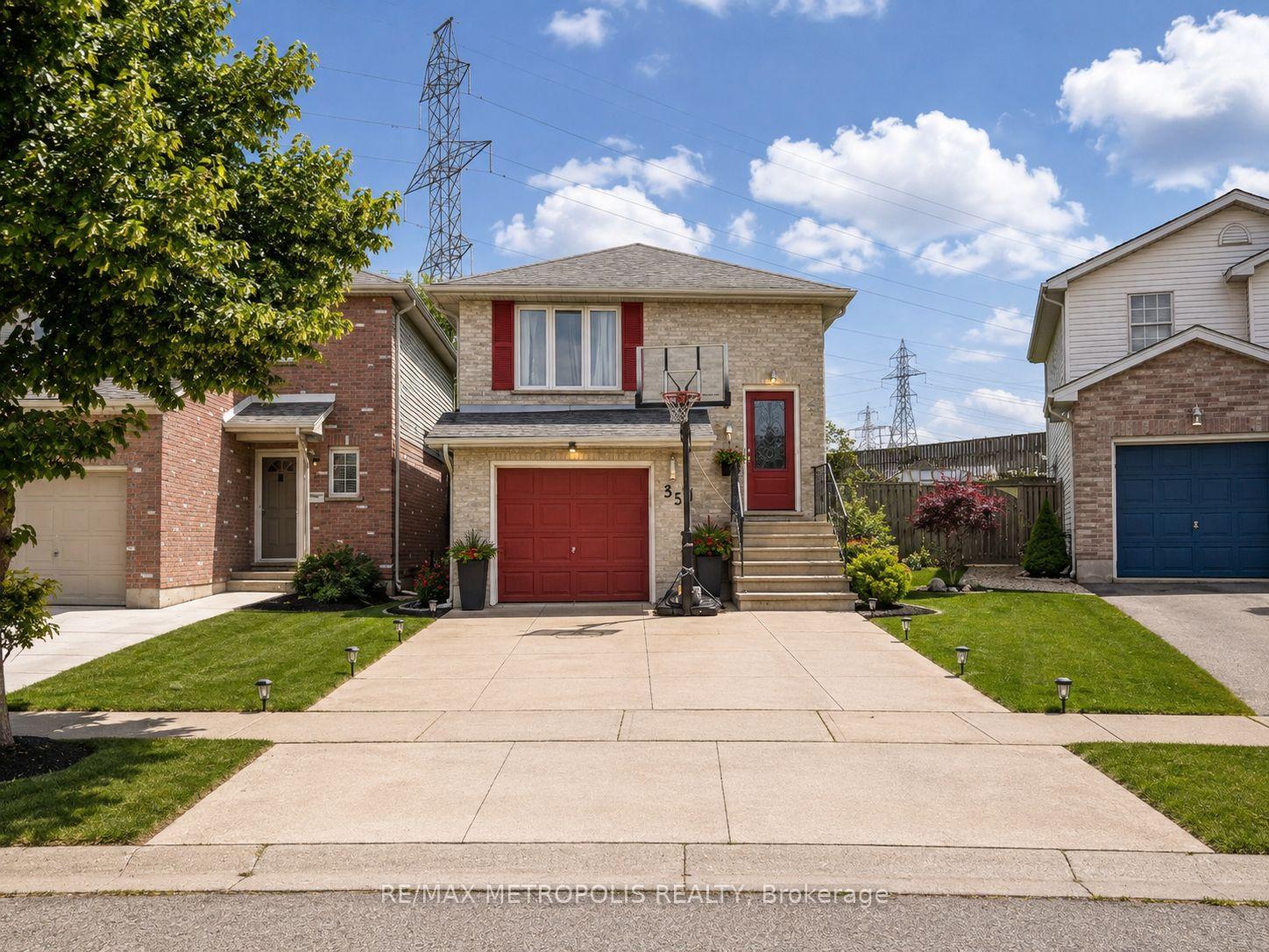 35 Phair Crescent, London South, ON, exterior